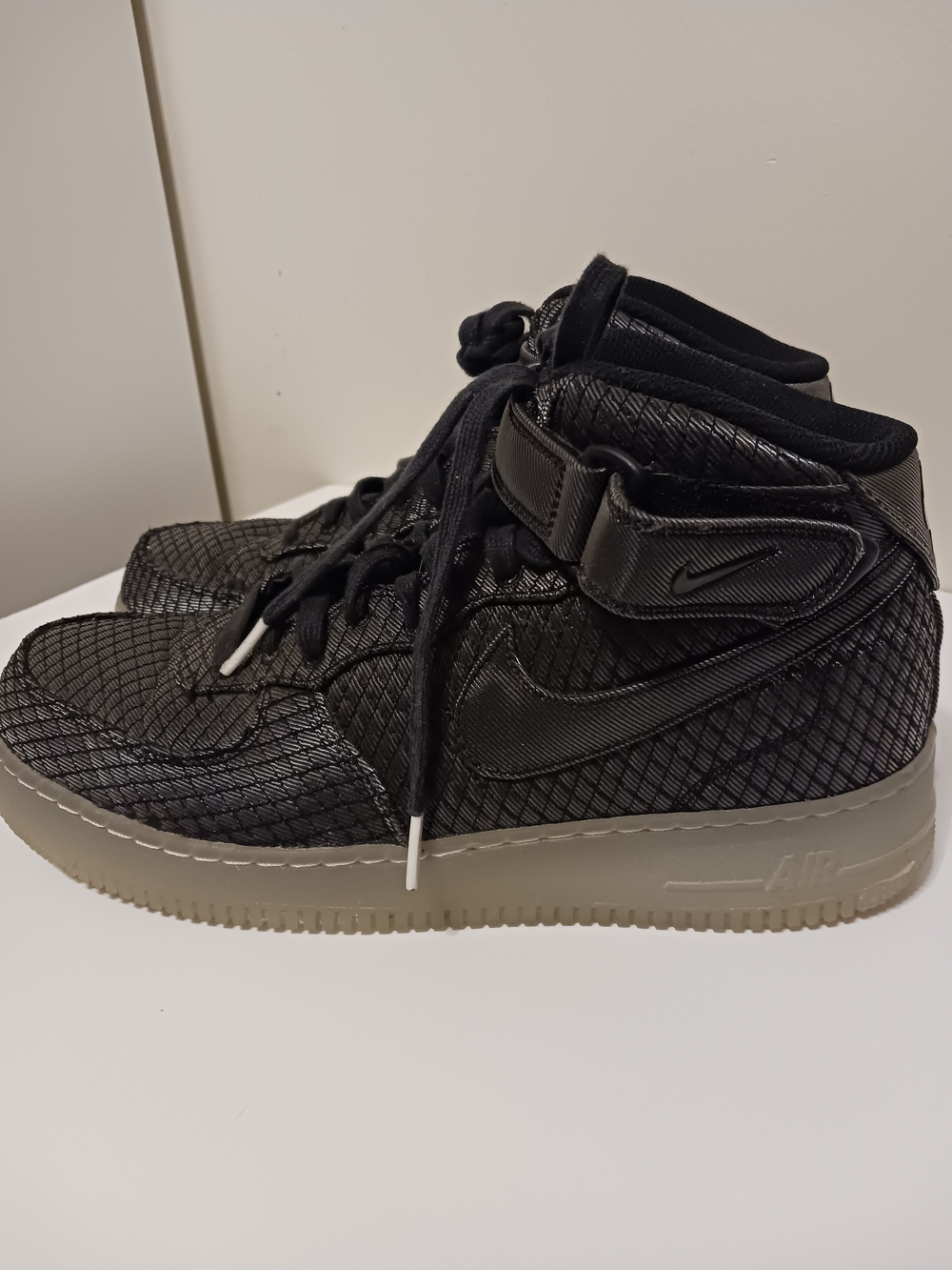 Nike Air Force 1  Black Textured High-Top Sneakers with Gum Sole - Picture 2 of 12